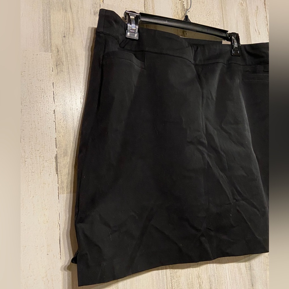 NWT Soft Surroundings Black Pull On Straight Skorts Large - Picture 4 of 11